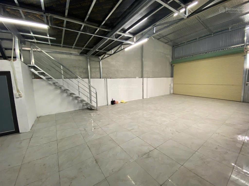Cho thuê kho, nhà xưởng đông anh, cạnh dự án vin cổ loa, 90m2, có gác xép 40m2, 12tr/th. 0984 536 ***