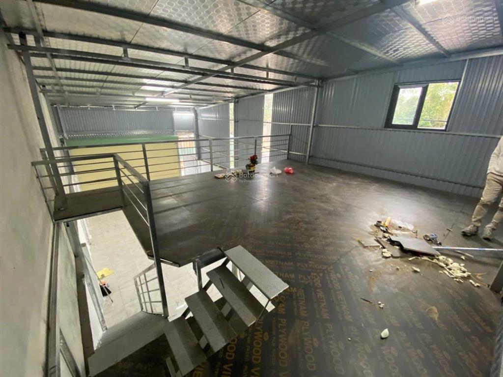 Cho thuê kho, nhà xưởng đông anh, cạnh dự án vin cổ loa, 90m2, có gác xép 40m2, 12tr/th. 0984 536 ***