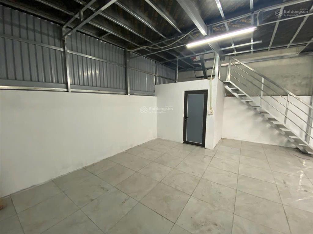 Cho thuê kho, nhà xưởng đông anh, cạnh dự án vin cổ loa, 90m2, có gác xép 40m2, 12tr/th. 0984 536 ***