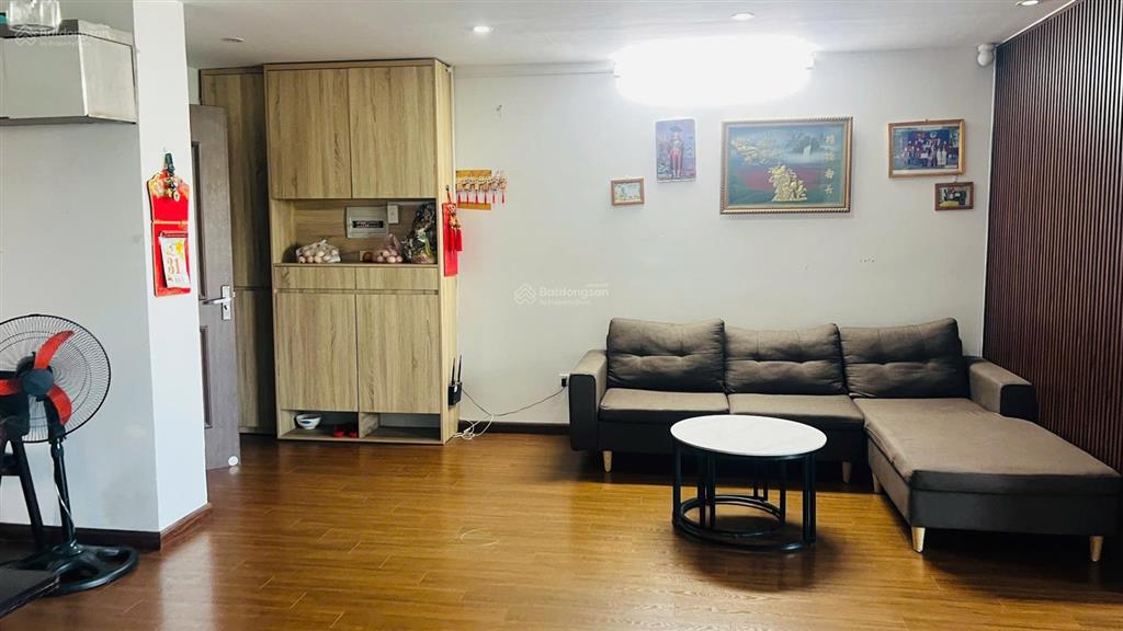 Bán chung cư resco cổ nhuế, 118m2, 3pn, đủ đồ, 6,1 tỷ.  0984 536 *** (em toàn)