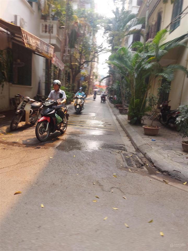 Bán nhà ngõ 24 kim đồng , hoàng mai 65m2, 4 tầng, mặt tiền 4m, giá 15.5 tỷ.  0942 226 ***.