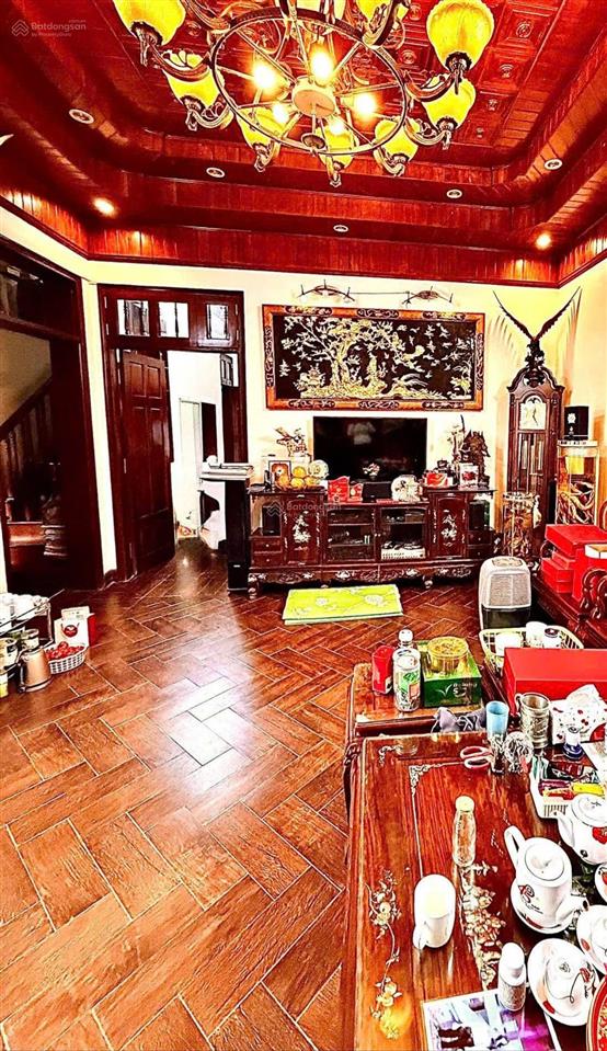 Bán biệt thự vườn đào , tây hồ 203m2, 5 tầng, mt 12m, giá 174 tỷ.  0942 226 ***.