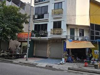Bán đất phân vỉa hè ô tô tránh , kinh doanh , ngọc hồi 30 m2, , giá 6.35 tỷ.đường 6m, vỉa hè 3m.