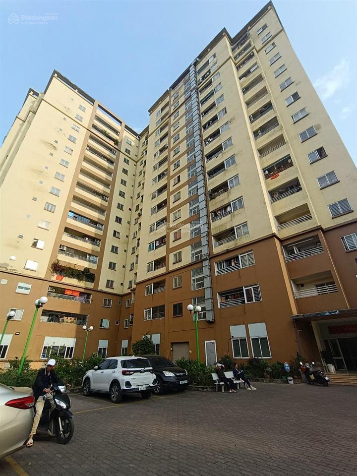 Bán rẻ chung cư vĩnh hoàng, giá 3,5 tỷ, 60m2, 2 phòng ngủ, ngay chợ đầu mối, view hồ đẹp