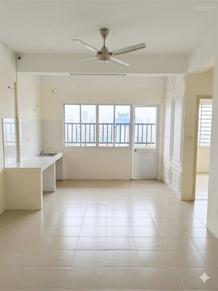 Bán chung cư đền lừ 3, tòa nhà đợt covid. giá 3,8 tỷ, 2 phòng ngủ,  0936 358 ***