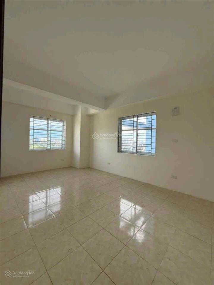 Bán rẻ chung cư đền lừ 3, giá 3,8 tỷ, 60m2, 2 phòng ngủ, ngay hồ đền lừ, đt 0936 358 ***