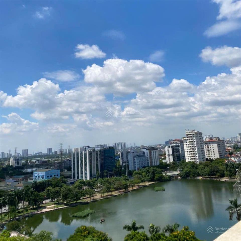 Chính chủ bán gấp chung cư vĩnh hoàng, 3 phòng ngủ 2 vệ sinh, giá 4,5 tỷ, nội thất đẹp, sẵn sổ đỏ