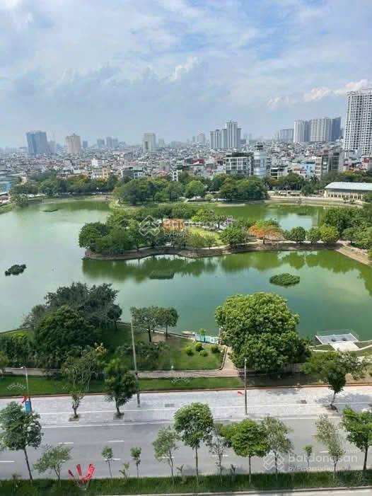 Chính chủ bán gấp chung cư đền lừ 3, giá 3,65 tỷ, 60m2, 2 phòng ngủ, view đẹp,  0936 358 ***