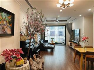 Bán gấp chung cư vĩnh hoàng, giá 4,75 tỷ, 3 phòng ngủ, 2 vệ sinh,  0936 358 ***