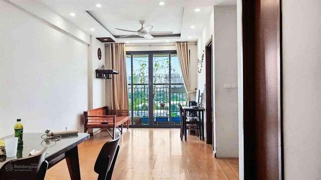 Bán gấp chung cư vĩnh hoàng, giá 3,5 tỷ, 70m2 2 phòng ngủ, view hồ, đt 0936 358 ***