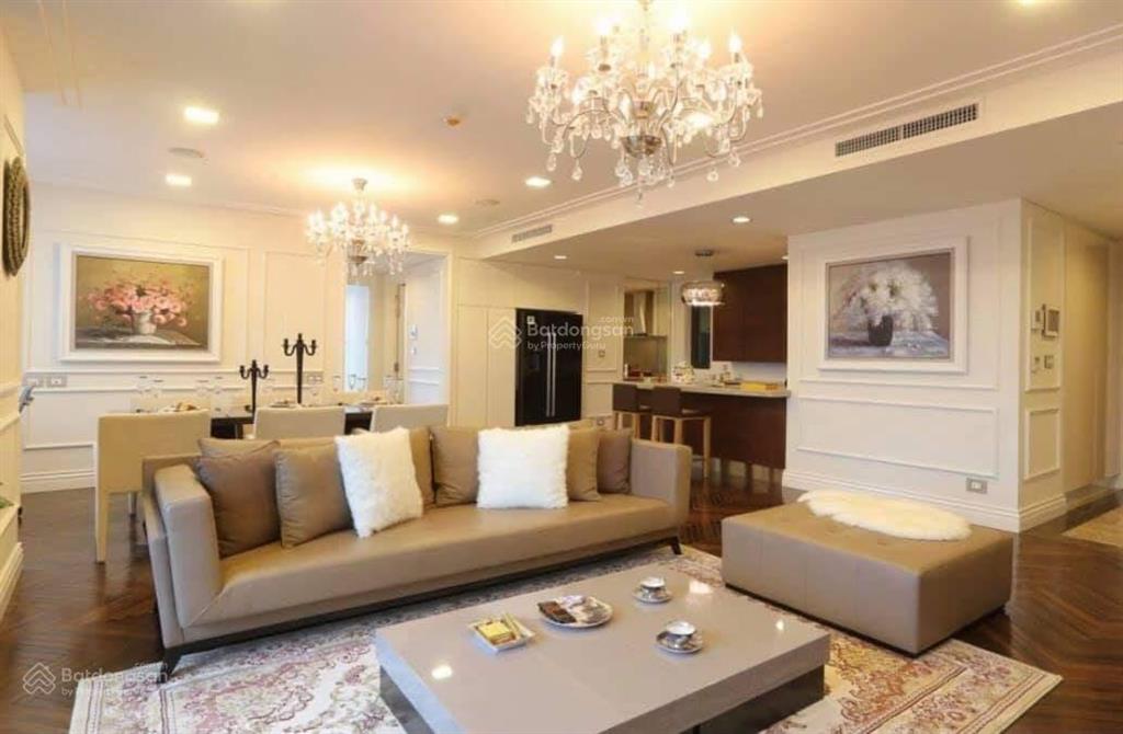 Cho thuê căn hộ 1 ngủ chung cư vincom bà triệu, đủ đồ, tầng đẹp giá chỉ 20tr/tháng, vào luôn