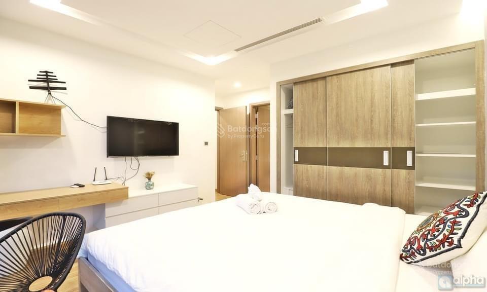 Cho thuê căn hộ 1 ngủ chung cư vincom bà triệu, đủ đồ, tầng đẹp giá chỉ 20tr/tháng, vào luôn
