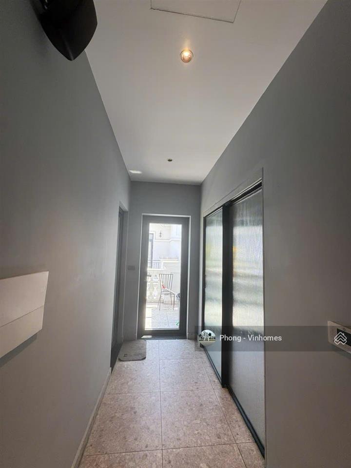 Cho thuê shophouse vinhomes riverside, 50 triệu, 225 m2, 3wc, 9m mặt tiền