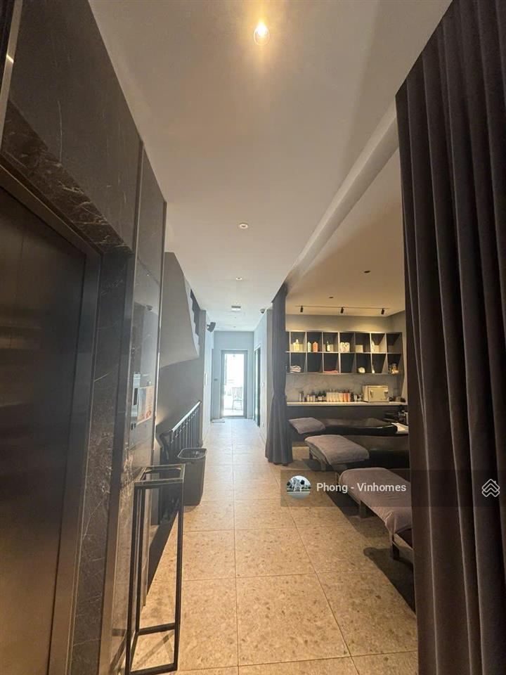Cho thuê shophouse vinhomes riverside, 50 triệu, 225 m2, 3wc, 9m mặt tiền