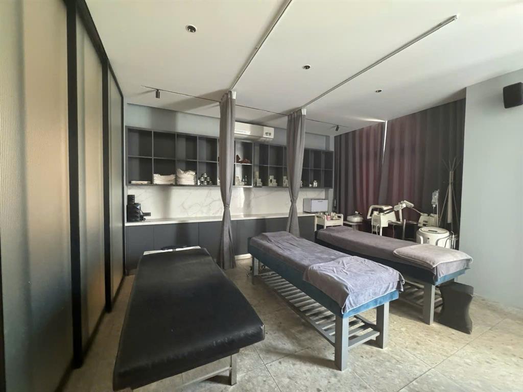 Cho thuê shophouse vinhomes riverside, 50 triệu, 225 m2, 3wc, 9m mặt tiền