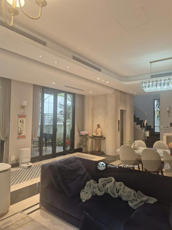 Bán gấp bt vinhomes riverside, giá tốt 68 tỷ, 220m2.