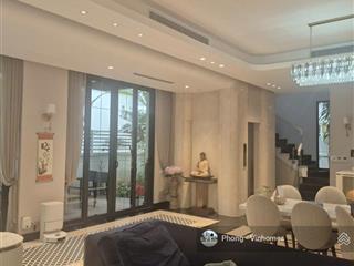 Bán gấp bt vinhomes riverside, giá tốt 68 tỷ, 220m2.