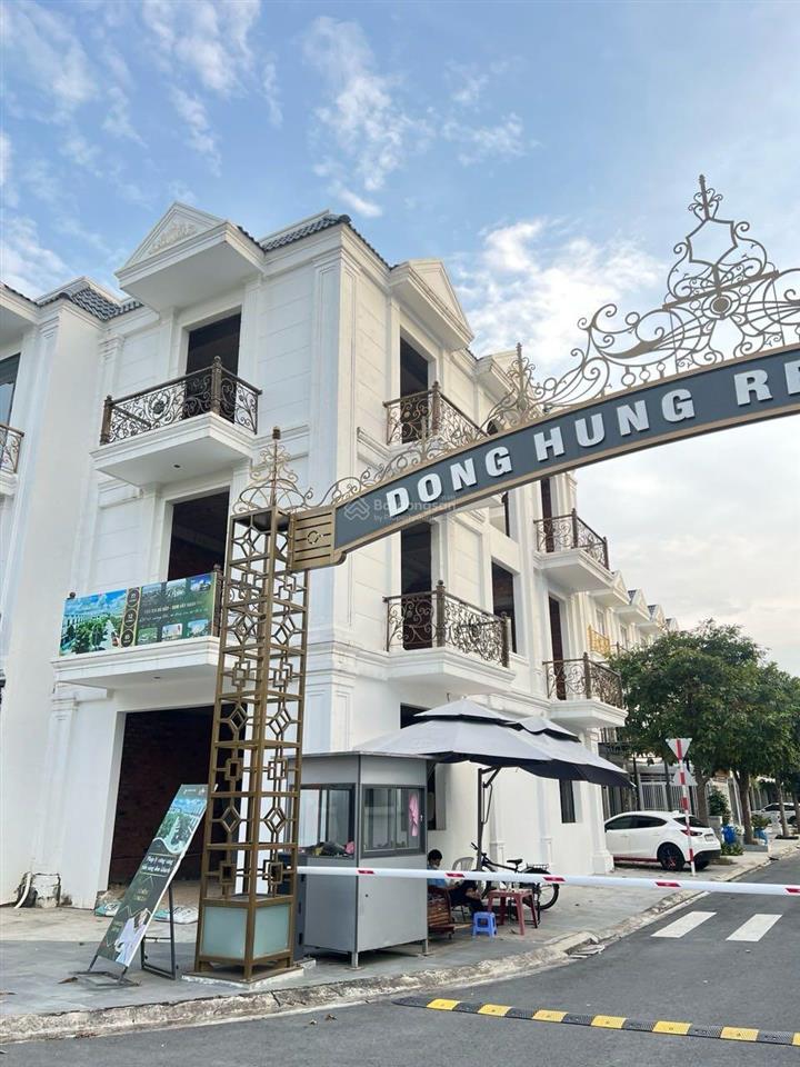 Nhà mặt tiền 15m, tt dĩ an, 4x21m sổ hồng riêng, 3 tầng 6,463 tỷ đông hưng, kdc an ninh. 0903 004 ***