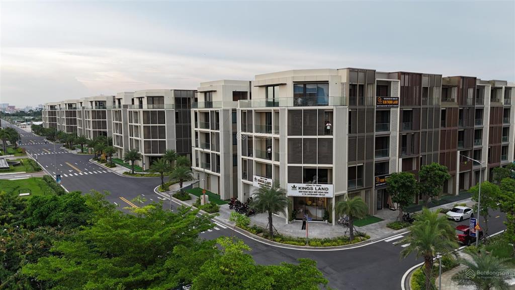Nhà phố liền kề soho the global city, 33 triệu/tháng, 350m2 sàn, 6pn, 5 tầng, thang máy