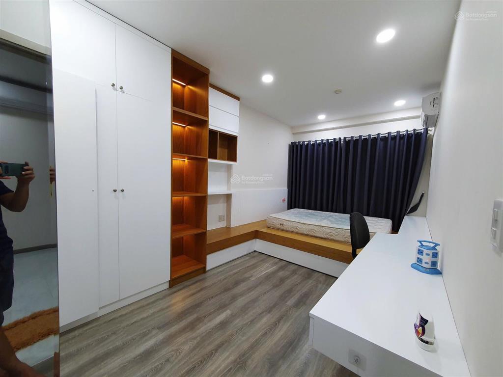 Cần bán căn 1 phòng ngủ 59m2 giá 3,6 tỷ.  0909 278 ***