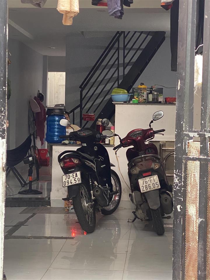 Cho thuê nhà 6 triệu 3 pn 2 vs đường xe hơi