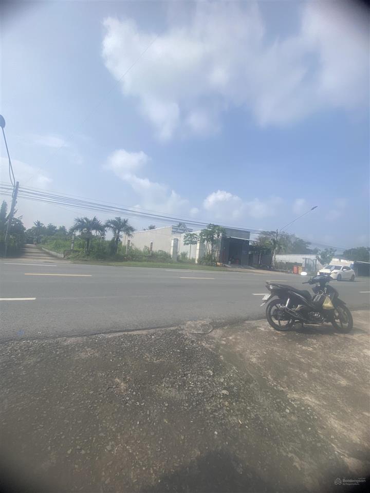 Bán đất 9 trăm 90 triệu đường xe hơi