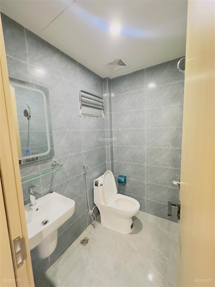 Bán nhà đất 60m2 giá có 10.7 tỷ duy nhất còn sót tại thịnh hào 1 đống đa