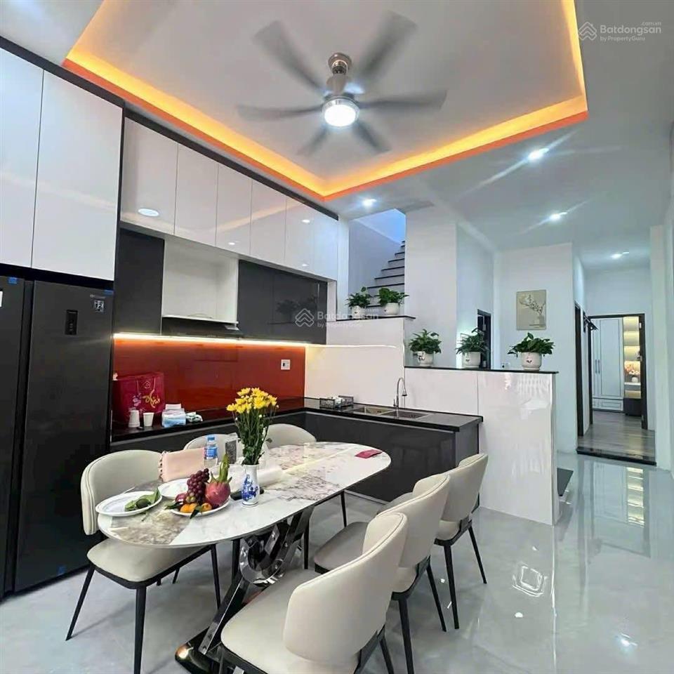 Bán nhà 2 tầng mới 2 mặt kiệt ô tô k39 cù chính lan  full nội thất đẹp