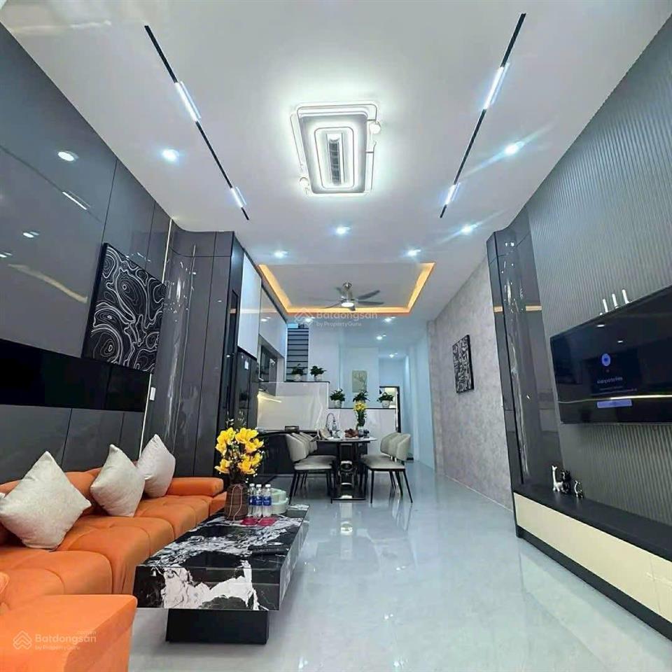 Bán nhà 2 tầng mới 2 mặt kiệt ô tô k39 cù chính lan  full nội thất đẹp