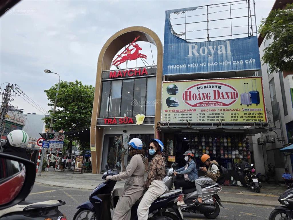 Bán nhà 2.5 tầng mt điện biên phủ, ngay góc 2mt đắc địa