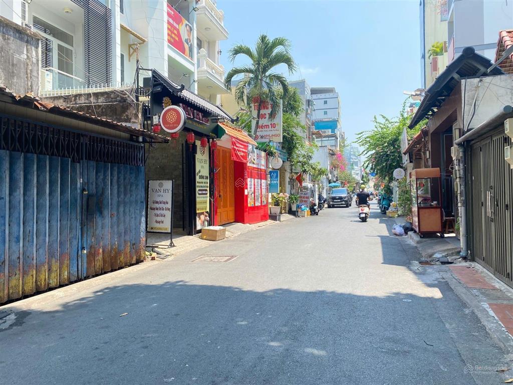 Bán nhà 343/54 nguyễn trọng tuyển, gần sân bay, quân khu 7. phù hợp công viên chức sinh sống