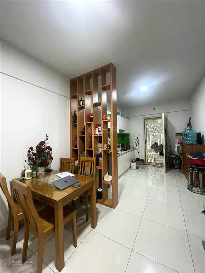 Cho thuê căn góc 2toilet 2pn, lầu 7. chung cư prosper plaza. có sẵn nội thất. giá tốt