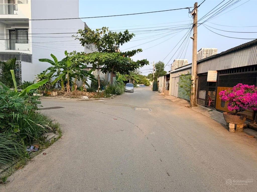 Đất nền bán tại phường long trường, giá cực chất 3,5 tỷ, 70 m²