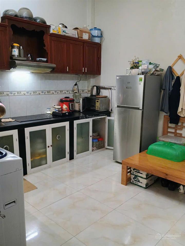 Bán nhà riêng hẻm 47, trường lưu, 50.4m2, 3,9 tỷ, đẹp nhiều tiện ích