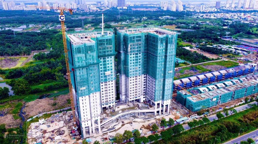Khách em chính chủ bán căn 2pn2wc essensia sky lầu cao view pmh, chỉ tt 20% và chênh, tiến độ chuân
