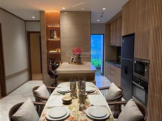 Khách chào bán căn hộ essensia sky lầu cao, block b view pmh, giá 5.85 tỉ.  mai linh 0901 377 ***