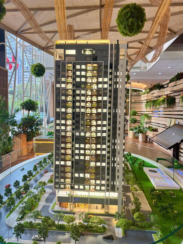 Hot! giá tốt căn hộ essensia sky dt lớn 2pn 81m2, giá chỉ 6 tỷ đã có vat.  mai linh 0901 377 ***