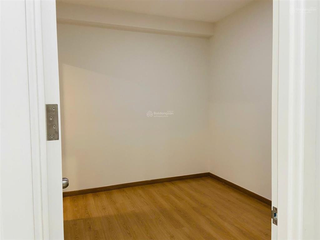 Đổi nhà rộng hơn nên cần bán căn hộ 2pn2wc 55m2 sài gòn intela bình chánh, tầng cao view thoáng