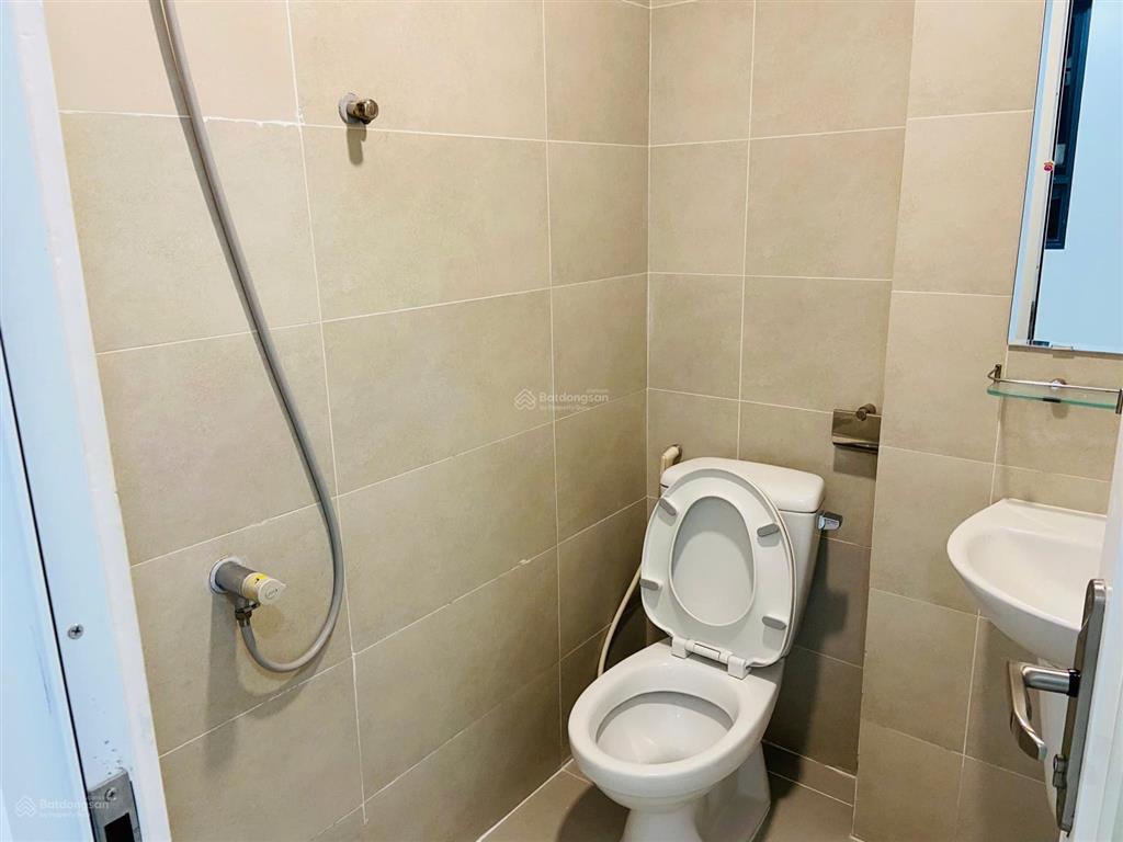 Đổi nhà rộng hơn nên cần bán căn hộ 2pn2wc 55m2 sài gòn intela bình chánh, tầng cao view thoáng