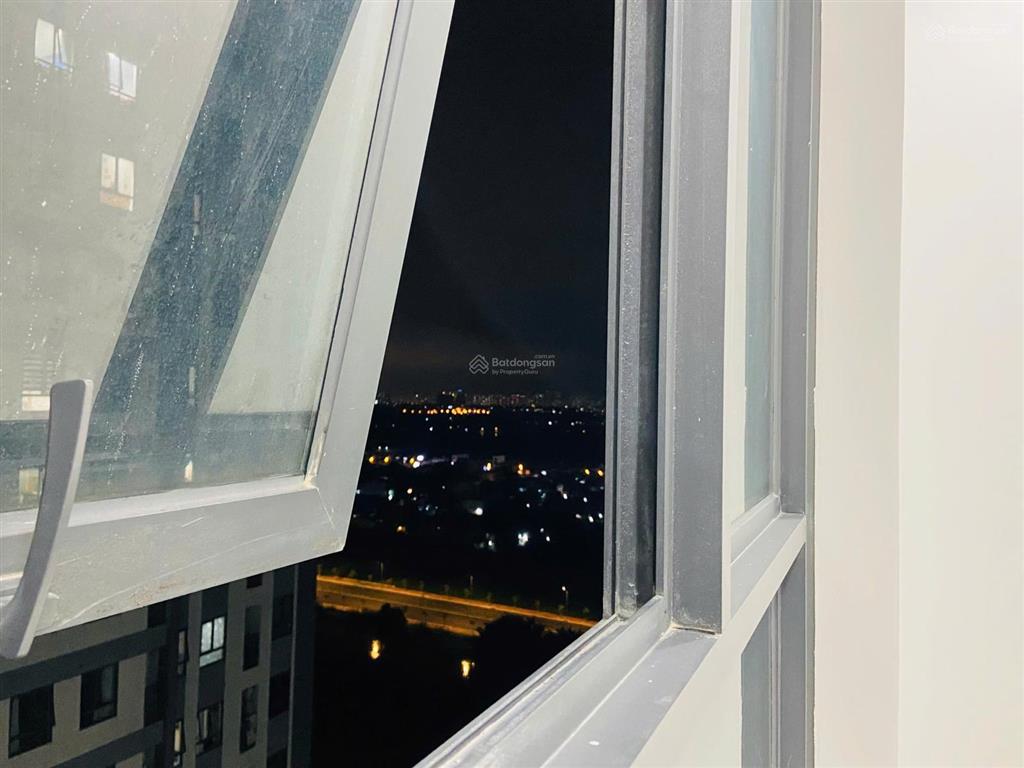 Đổi nhà rộng hơn nên cần bán căn hộ 2pn2wc 55m2 sài gòn intela bình chánh, tầng cao view thoáng