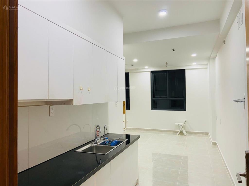 Đổi nhà rộng hơn nên cần bán căn hộ 2pn2wc 55m2 sài gòn intela bình chánh, tầng cao view thoáng