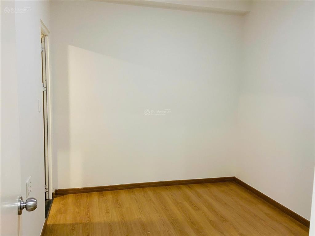 Đổi nhà rộng hơn nên cần bán căn hộ 2pn2wc 55m2 sài gòn intela bình chánh, tầng cao view thoáng