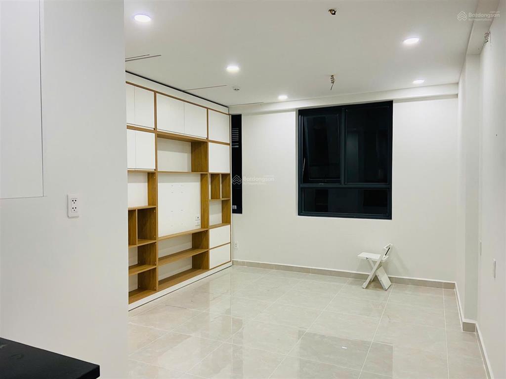 Đổi nhà rộng hơn nên cần bán căn hộ 2pn2wc 55m2 sài gòn intela bình chánh, tầng cao view thoáng