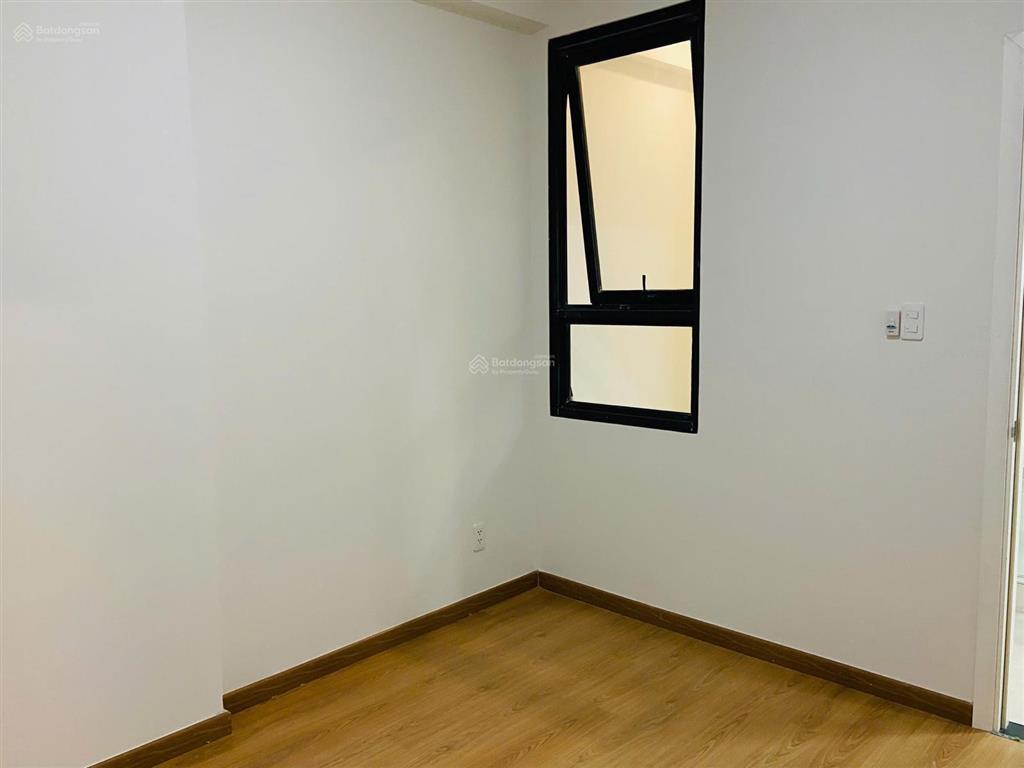 Đổi nhà rộng hơn nên cần bán căn hộ 2pn2wc 55m2 sài gòn intela bình chánh, tầng cao view thoáng