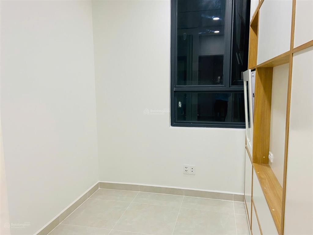 Đổi nhà rộng hơn nên cần bán căn hộ 2pn2wc 55m2 sài gòn intela bình chánh, tầng cao view thoáng