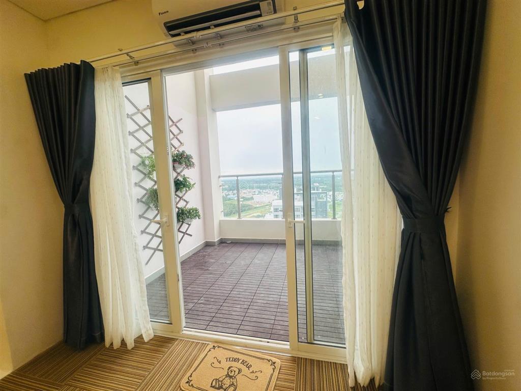 Bán căn hộ duplex dragon hill 2, 150m2, 3pn, 3wc, thiết kế nội thất cao cấp, đã có sổ hồng