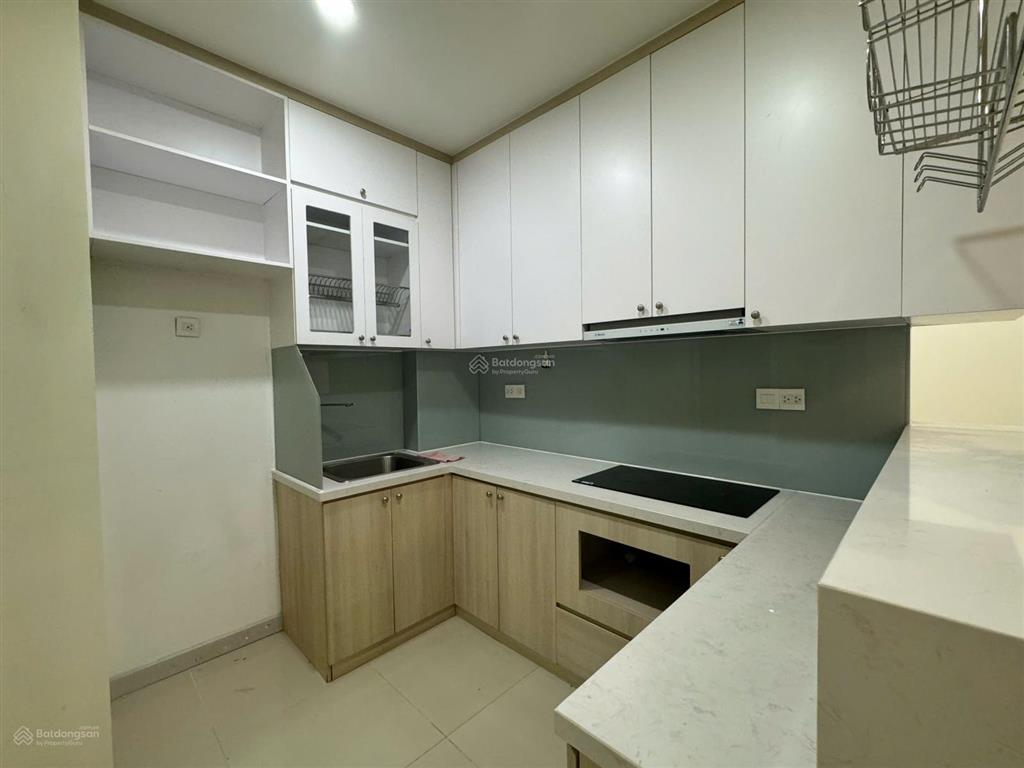 Cho thuê căn hộ dragon hill, 3pn2wc, nội thất cơ bản, giá 13tr/tháng, nhà mới sạch sẽ, khách ở ngay