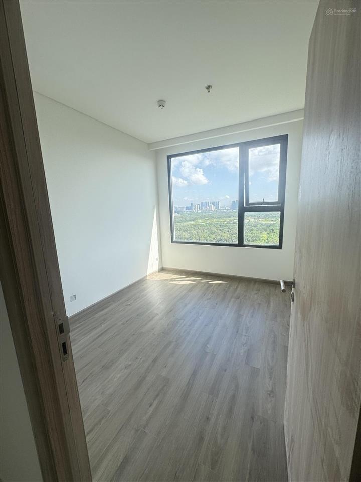 Bán cc essensia sky, 5.85 tỷ, 81m2, 2pn, 2wc, siêu hot ở nhà bè