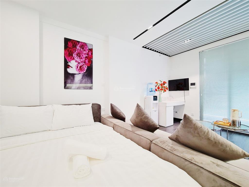 Bán gấp căn 2 ngủ giá chỉ hơn 5 tỷ vinhomes d'capitale 119 trần duy hưng, cần bán gấp trong tháng