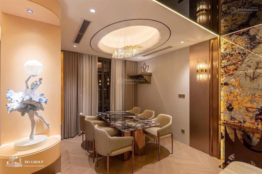 Bán gấp trong tháng 2 phòng ngủ, sổ đỏ toà 18t2 the golden an khánh, hoài đức, căn đẹp, full đồ